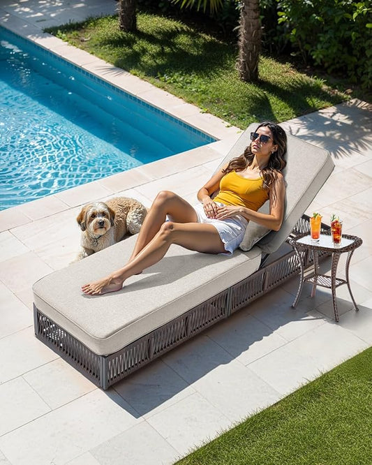Luxury Outdoor Chaise Lounge Chairs of 4 with 5 Inch Thick Cushions and Side Table - 6 PCS High Back Brown Wicker Rattan Patio Recliners Lounger Furniture Set for Poolside Sunbathing - Beige