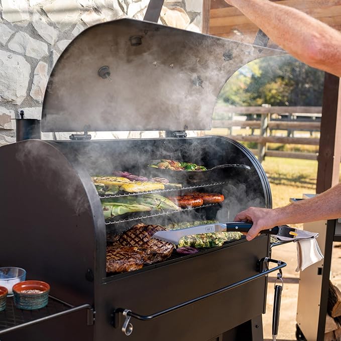 Oklahoma Joe's® Marshal Centerbox™ Smoker, Black Steel - 23202164