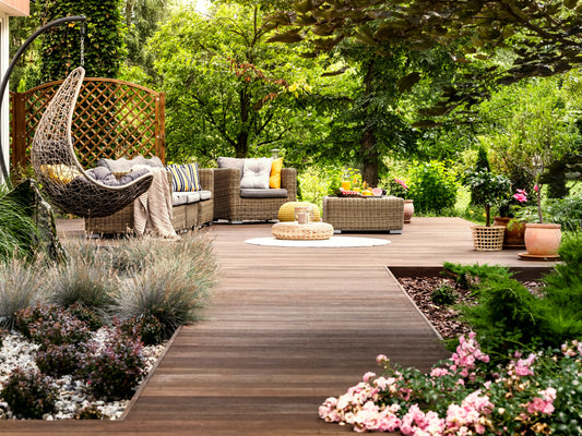 Seasonal Garden Refresh Tips for Year-Round Outdoor Beauty