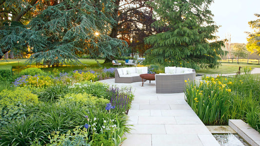 Smart Garden Layout Tips That Make Spaces Feel Bigger