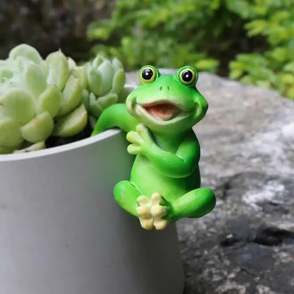 3 Pieces of Outdoor Courtyard Climbing Frog Statue Decoration, Outdoor Fairy Garden Resin Crafts, Flower Pot Landscape Frog, Miniature Landscape Pendant Accessories