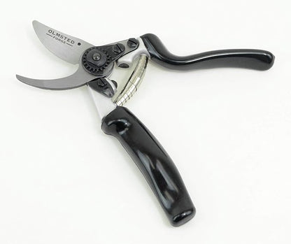 Hand Bypass Pruner with Rotating Handle