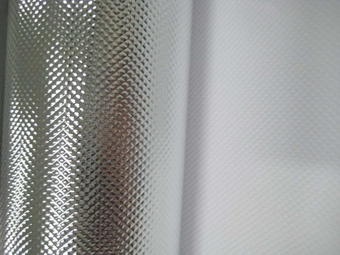 Diamond Reflective Foil 100% Light Blocking Grow Film (4.3 MIL 4x100 FT, Diamond on White)