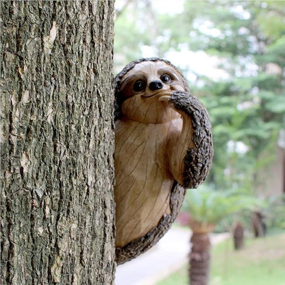 Sloth Tree Hugger, Outdoor Decorations, Resin Garden Sculpture Ornament, Tree Peeker Statue, Halloween Gardening Gifts for Housewarming, Handmade with Details, Durable & Waterproof