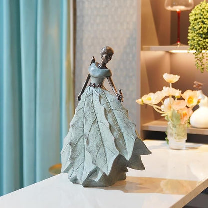 DiliComing Fairy Garden Statue Home Decoration - Outdoor Statue Table Decor for Living Room Garden Maiden Bookshelf Decor Xmas Resin Holly Leaves Maiden Green Statue