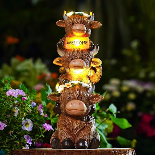Christmas Highland Cow Statue Solar Outdoor Decor with Flower Decoration Funny Triple Highland Cow Decor Birthday Thanksgiving Gifts for Women Mom Highland Cows Figurine for Yard Garden Lawn Ornaments