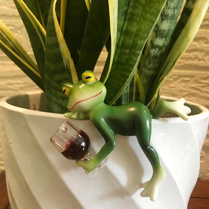 2 Pack Miniature Frog Figurines Decor Cute Resin Frog Statue Sculpture Garden Planter Pots Indoor Outdoor Patio Balcony Home Desk Lie and Sit