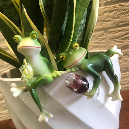 2 Pack Miniature Frog Figurines Decor Cute Resin Frog Statue Sculpture Garden Planter Pots Indoor Outdoor Patio Balcony Home Desk Lie and Sit