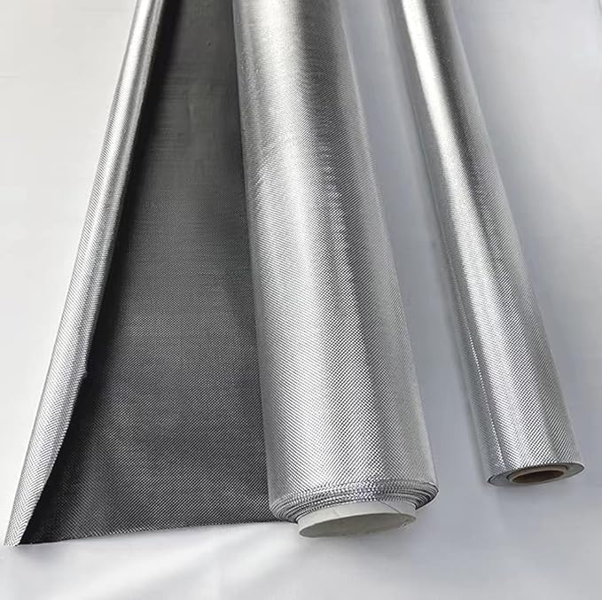 Diamond Reflective Foil 100% Light Blocking Grow Film (4.3 MIL 4x100 FT, Diamond on White)
