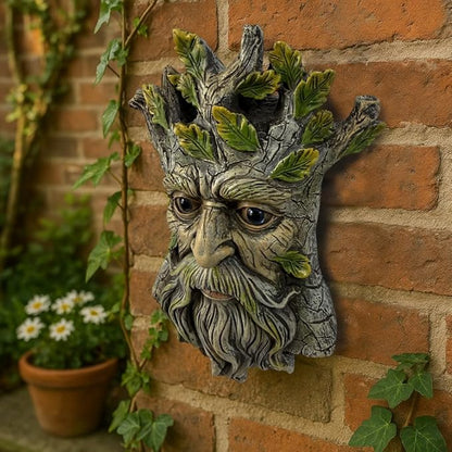 Blue Eye Leaf Tree Face Sculpture, Funny Blue Eye Leaf Old Man Tree Hugger Statue, Indoor & Outdoor Creative Props for Garden and Home,9" x 7" x 2.4"