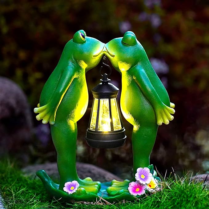 Solar Frogs Statue for Garden Decor Solar Lantern LED Outdoor Decoration Figurines for Porch Patio,Yard,Lawn - Frog Gifts for Women Mom Grandma Wife (Kiss Frog)