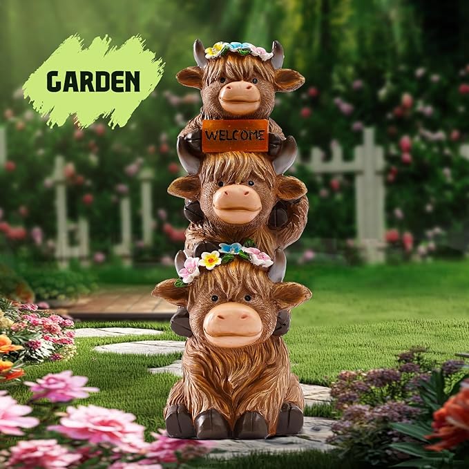 Christmas Highland Cow Statue Solar Outdoor Decor with Flower Decoration Funny Triple Highland Cow Decor Birthday Thanksgiving Gifts for Women Mom Highland Cows Figurine for Yard Garden Lawn Ornaments