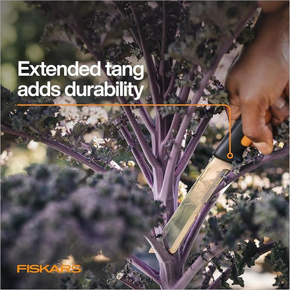 Fiskars Harvesting Knife with Serrated Edge, Gardening Hand Tool with Flat Tip Blade and Sheath, Perfect for Thick Stalks and Stems