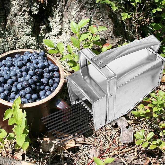 VOSAREA Berry Picker with Metal Comb and Handle Blueberry Picker Scoop Huckleberry Picking Rakes for Easier Berry Harvester
