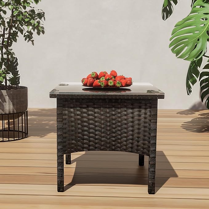 Outdoor PE Rattan Side Table, Modern Wicker Coffee End Table with Glass Top for Yard, Balcony, Garden or Livingroom, Brown