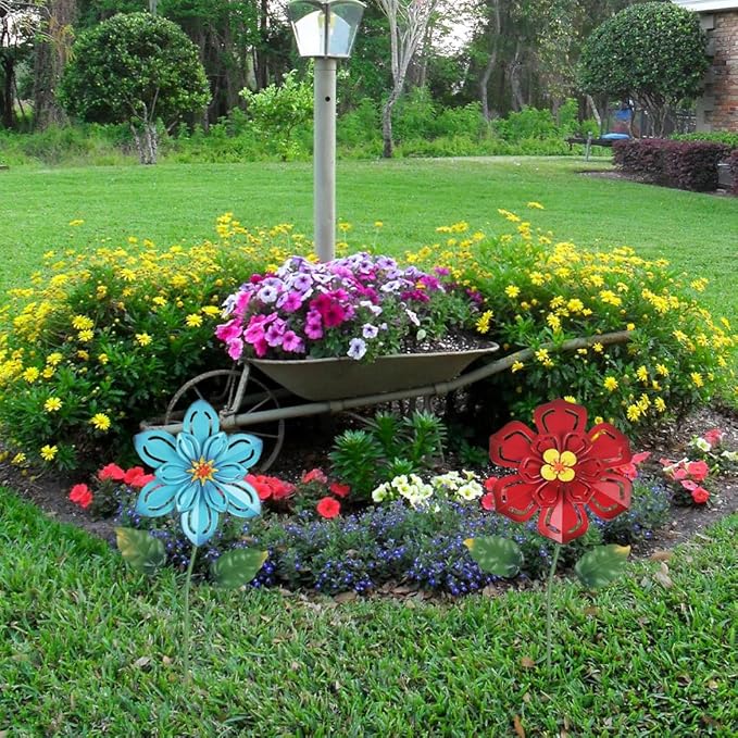 hogardeck Metal Flower Decorative Garden Stakes, 2 Pack 22" Outdoor Garden Decor with Shaking Flower Head Yard Stakes, Yard Art Spring Decorations for Patio Lawn (Blue & Red)