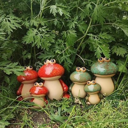 Frog Statues for Garden, Ceramic Frog Garden Decor for Outside, Cute Outdoor Yard Decorations Set of 3, Yard Decorations Gifts for Women, Mom, Grandma, Family and Friends(Red)