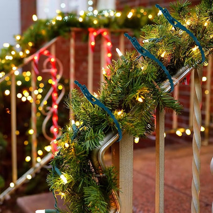 50pcs Christmas Garland Ties Green Flexible Self Locking Nylon Strap 15.7Inch Adjustable Reusable Garland Hanger Decorating Holiday Banister Twist Ties for Christmas Lights Wreath Making Door Stairway
