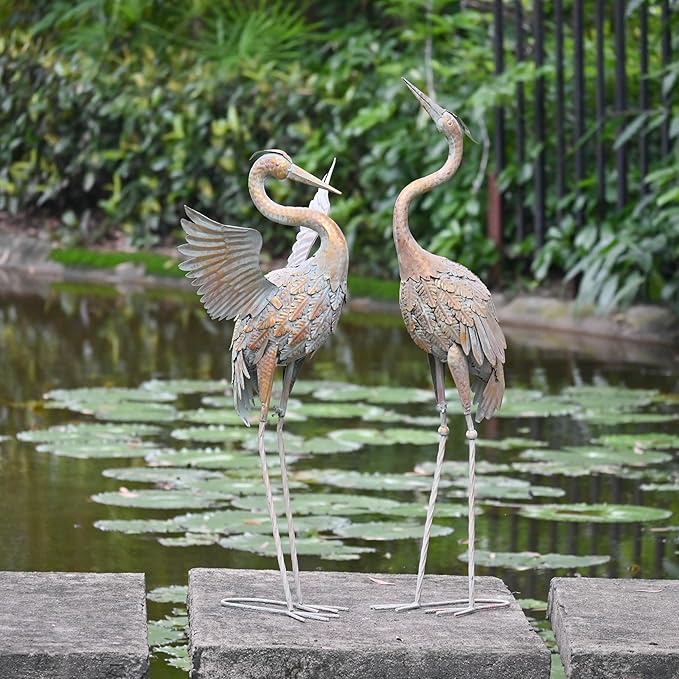 TERESA'S COLLECTIONS Garden Decor, Set of 2 Cranes Garden Decor, 25-26", Elegant Cranes with Golden Painting, Waterproof Metal Garden Statue, Herons Gifts Birthday Gifts for Women Mom