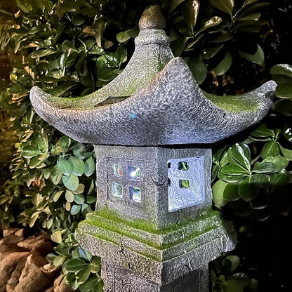 Japanese Pagoda Statue Solar-Powered LED Light Moss-Covered Retro Miniature Tower Lantern Garden Decoration Figurines Solar Lamp Outdoor Asian Decoration Zen Courtyard Landscape 31.5’’High